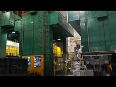 Automatisches Stempeln von Fahrzeugkarosserie